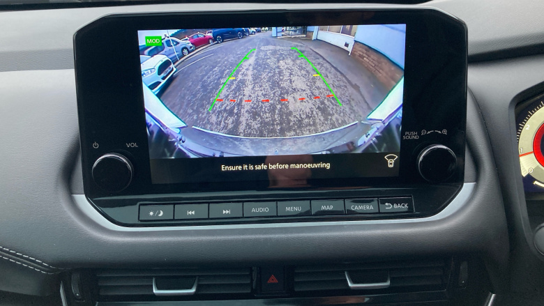 Nissan Qashqai 1.3 DiG-T MH 158 Premiere Edition 5dr Xtronic Petrol Hatchback